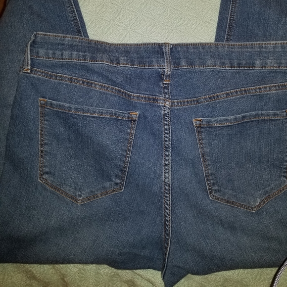 Old Navy Super Skinny Ankle Mid Rise sz14 - Picture 11 of 12